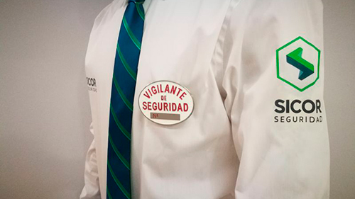 SICOR SEGURIDAD | UGT consigue reducir el uso de la corbata en los  Centros Comerciales El Corte Ingles